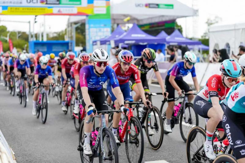 体育, 然风光与可, 环崇明岛女 体育, 然风光与可, 环崇明岛女