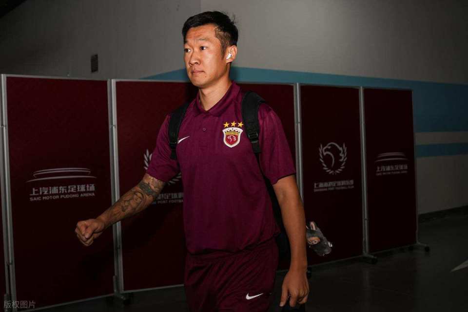 李昂是在 李昂是在